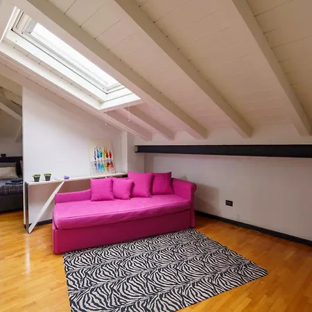Elegante Mansarda Vicino Al Centro Apartment Brescia